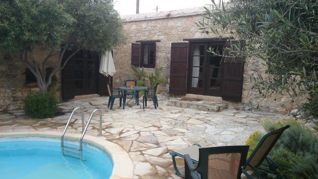 Kipseli Cottage Polis ภายนอก รูปภาพ